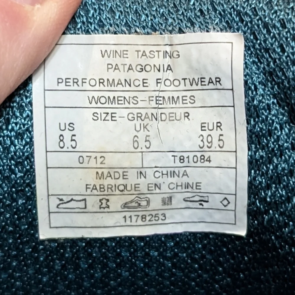 Patagonia Women's 8.5 Wine Tasting Performance Footwear Red